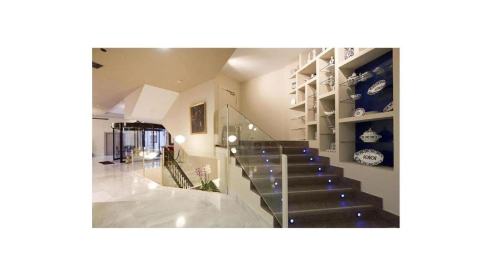 U-hotel Ciudad De